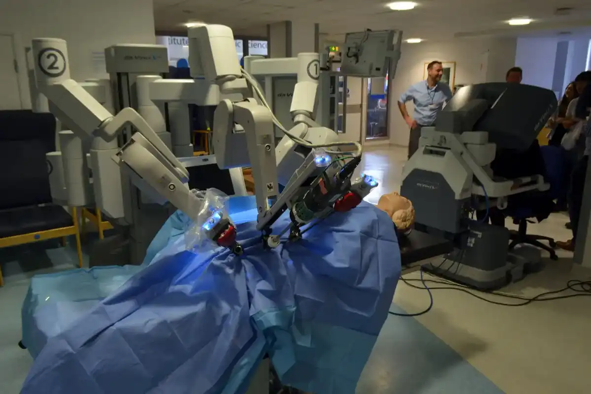 Chirurgische robot